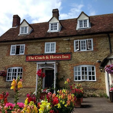 The Coach & Horses Inn Chislehampton 외부 사진