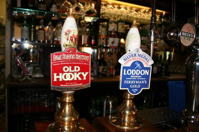 The Coach & Horses Inn Chislehampton 외부 사진